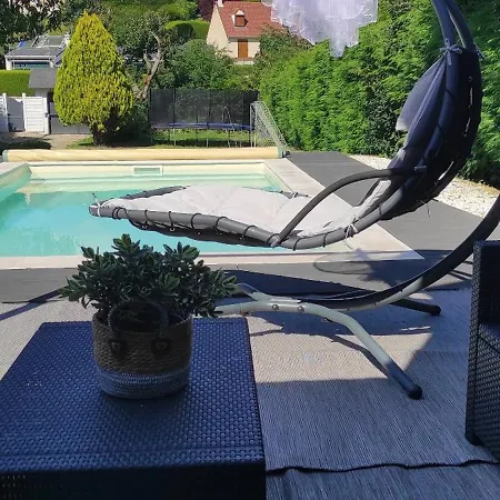 Ton Paradis - 4 *